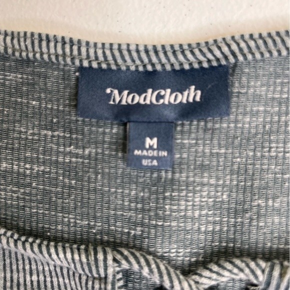 Modcloth Crisscross Notch Ribbed Tee Shirt Black White Stripe Women Medium Gray - Picture 5 of 11